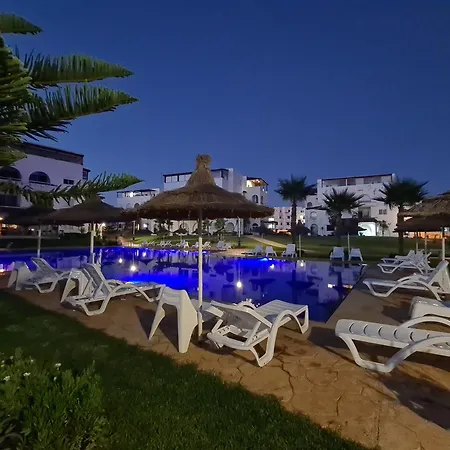 Charmant Appartement En Residence Piscine Cabo Negro Exterior photo
